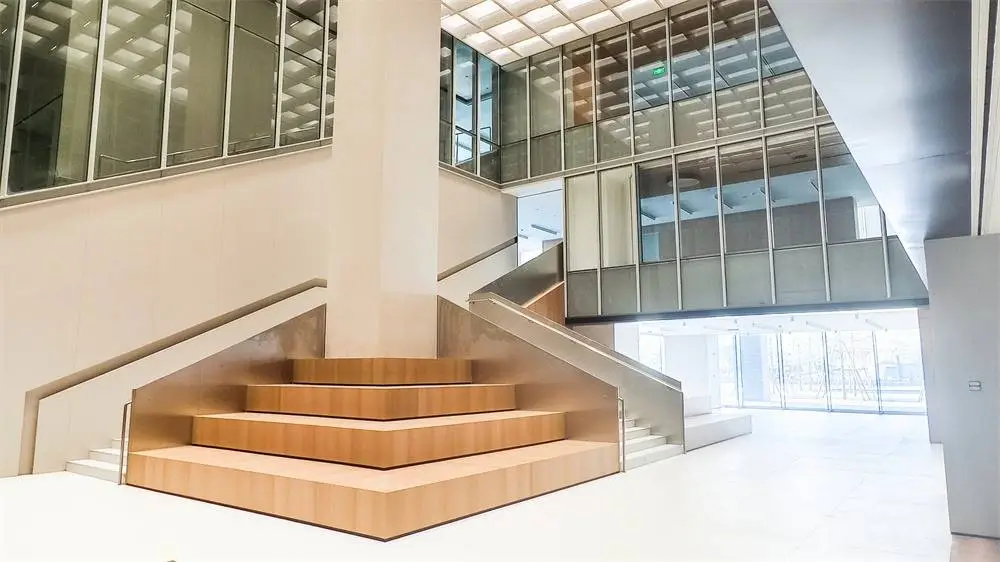 精一股份在佛山，辦公家具細(xì)節(jié)控