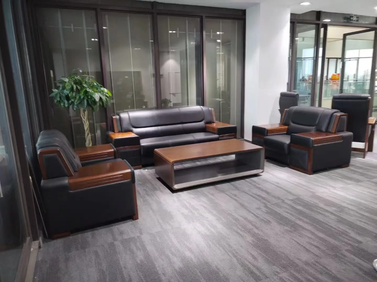 市場(chǎng)辦公家具生產(chǎn)廠家哪家專(zhuān)業(yè)